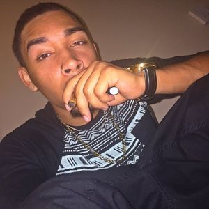 Meet your Posher, Juliene